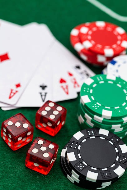 emas168 Gaple online table with live dealer, domino tiles, and player positions
